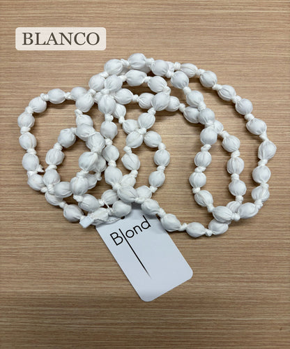 COLLAR DE BOLAS DE TELA LARGO
